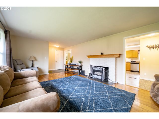 5940 MACLEAY Rd Se, Salem, OR 97317