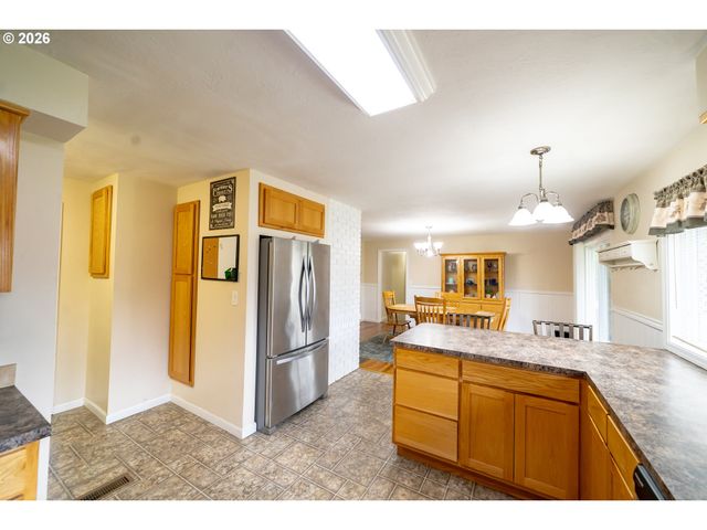 5940 MACLEAY Rd Se, Salem, OR 97317