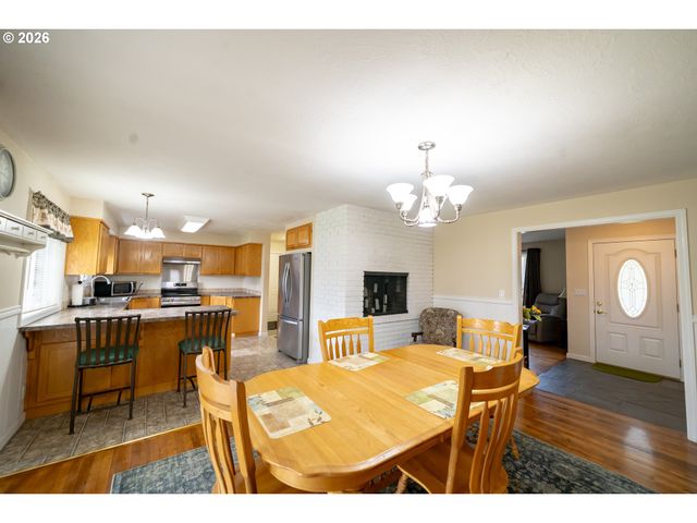 5940 MACLEAY Rd Se, Salem, OR 97317