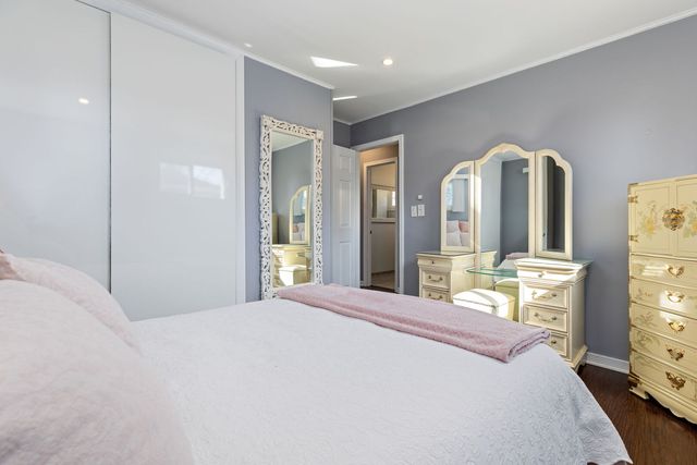 5524 S Bruner Street, Hinsdale, IL 60521