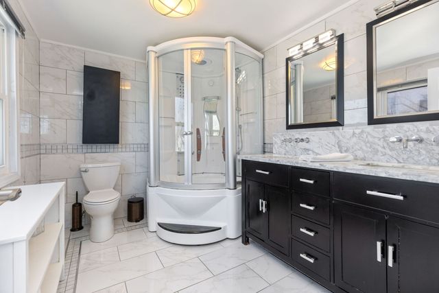 5524 S Bruner Street, Hinsdale, IL 60521