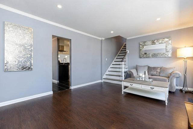 5524 S Bruner Street, Hinsdale, IL 60521