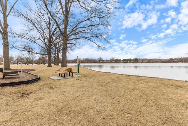 5524 S Bruner Street, Hinsdale, IL 60521