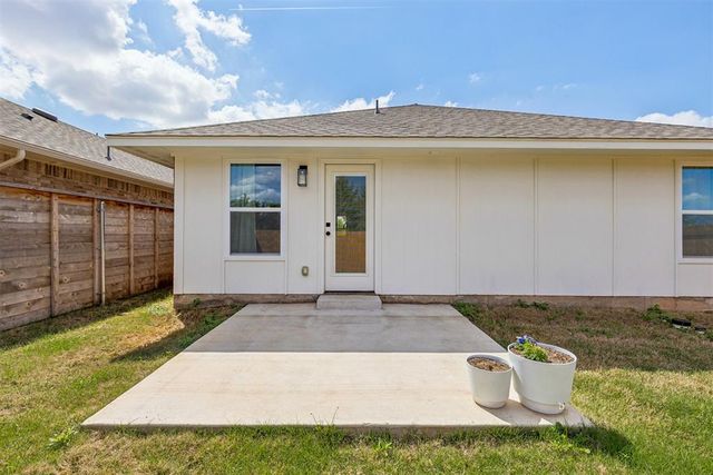 2733 NW 199th Street, Edmond, OK 73012