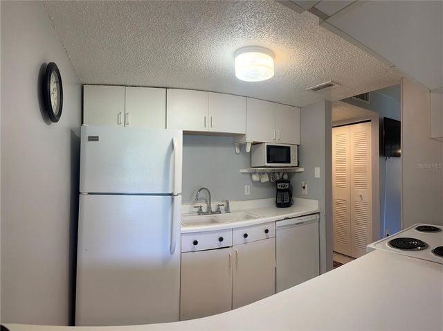 4215 E BAY DRIVE 1707A, Clearwater, FL 33764