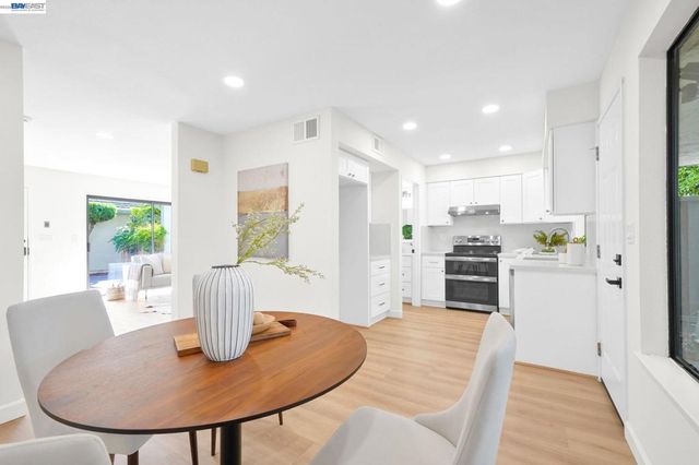 34380 Gadwall Cmn, Fremont, CA 94555