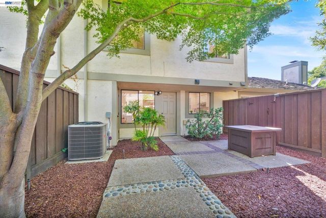 34380 Gadwall Cmn, Fremont, CA 94555