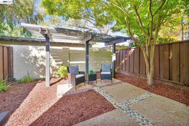 34380 Gadwall Cmn, Fremont, CA 94555