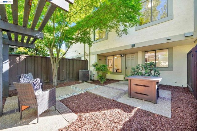 34380 Gadwall Cmn, Fremont, CA 94555