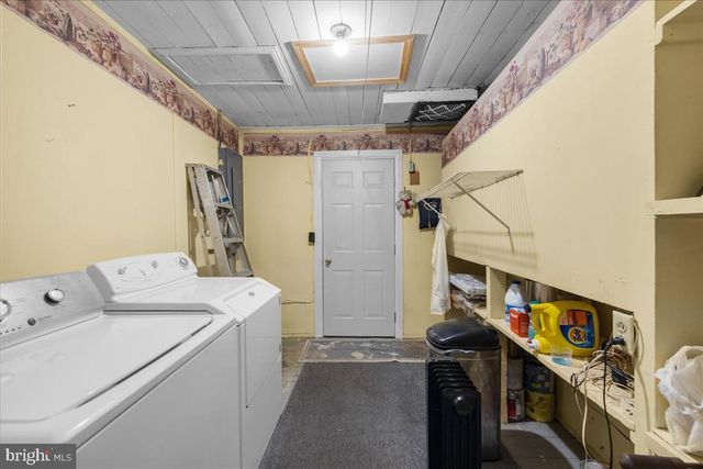 40 CAVE ST, Luray, VA 22835