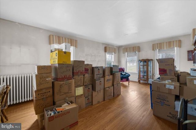 40 CAVE ST, Luray, VA 22835