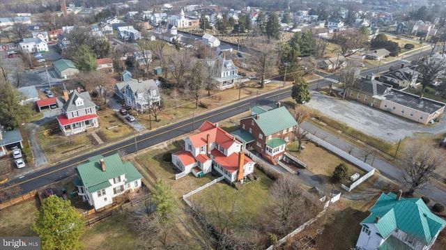 40 CAVE ST, Luray, VA 22835