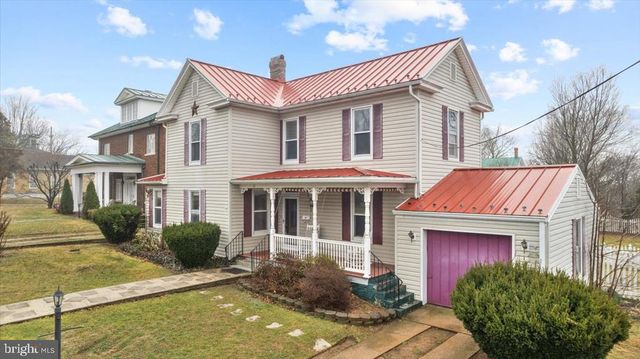 40 CAVE ST, Luray, VA 22835