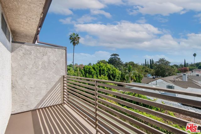 6420 Hazeltine Avenue 9, Los Angeles, CA 91401
