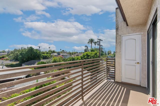 6420 Hazeltine Avenue 9, Los Angeles, CA 91401