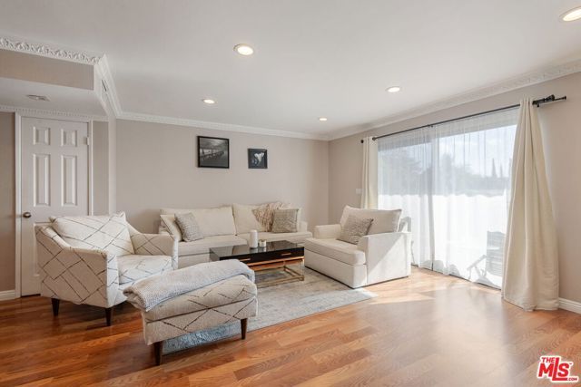 6420 Hazeltine Avenue 9, Los Angeles, CA 91401