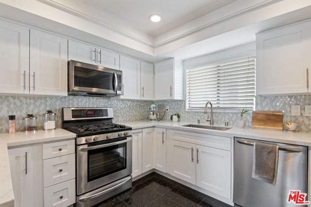 6420 Hazeltine Avenue 9, Los Angeles, CA 91401
