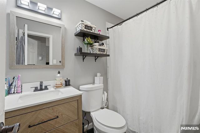 312 Littleton Avenue 804, Newark, NJ 07103