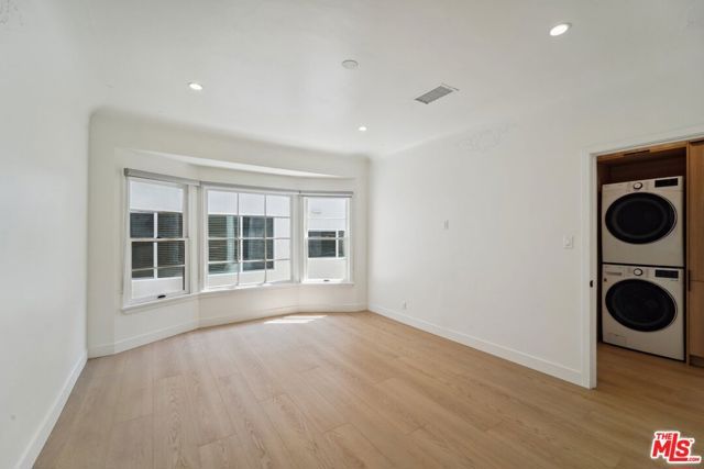 9122 W 3rd Street, Los Angeles, CA 90048