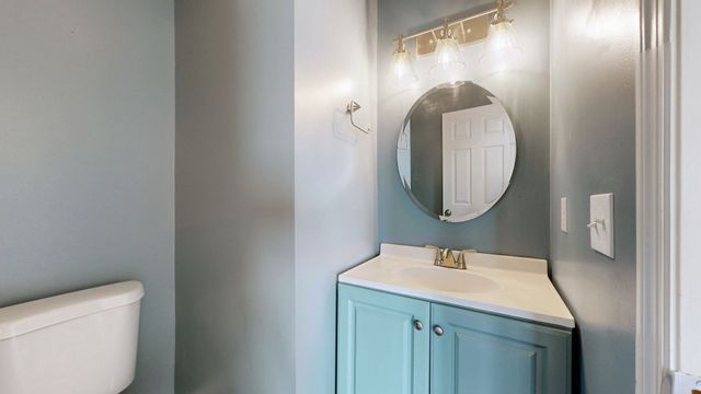 422 Randall Ln, La Vergne, TN 37086