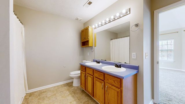 422 Randall Ln, La Vergne, TN 37086