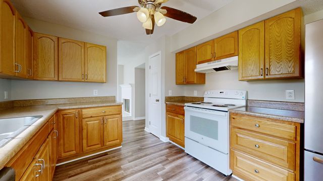 422 Randall Ln, La Vergne, TN 37086