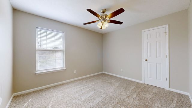 422 Randall Ln, La Vergne, TN 37086