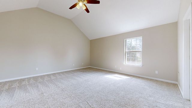 422 Randall Ln, La Vergne, TN 37086