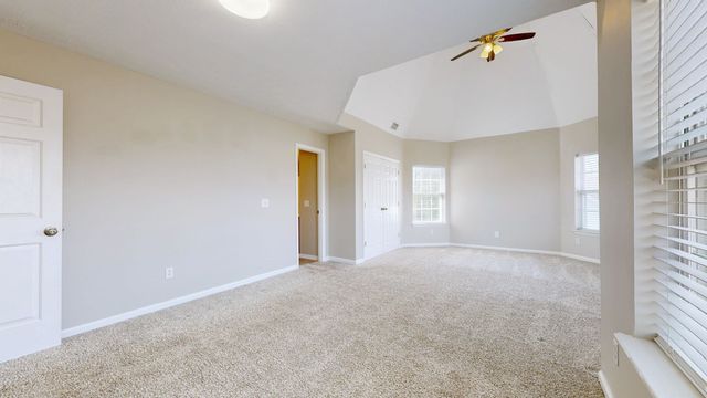 422 Randall Ln, La Vergne, TN 37086