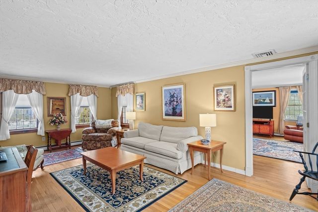 171 Pine St, Duxbury, MA 02332