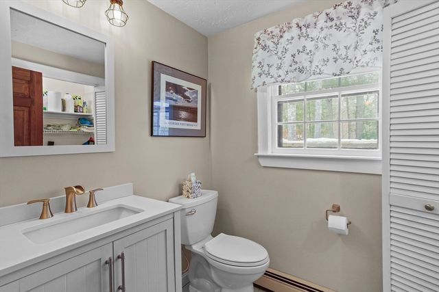 171 Pine St, Duxbury, MA 02332