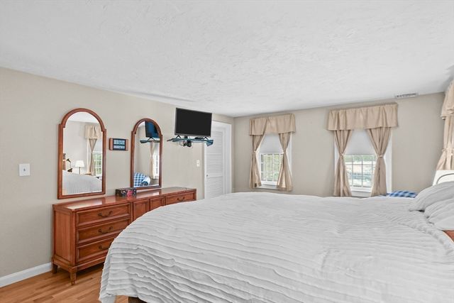 171 Pine St, Duxbury, MA 02332