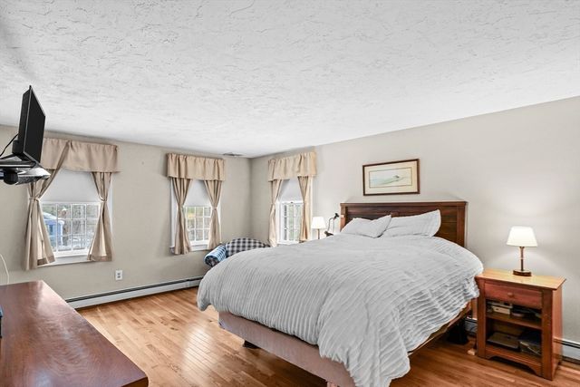 171 Pine St, Duxbury, MA 02332