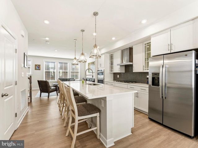2841 HOKIE LN, Alexandria, VA 22306