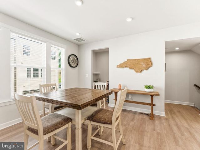 2841 HOKIE LN, Alexandria, VA 22306