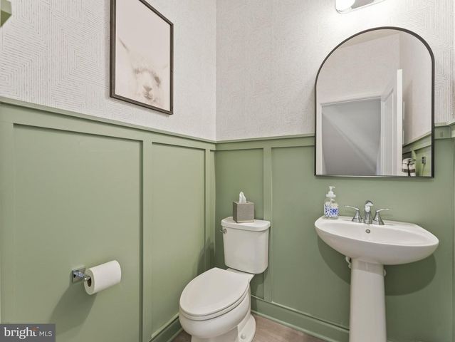 2841 HOKIE LN, Alexandria, VA 22306