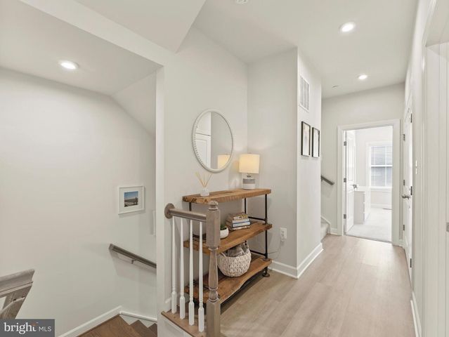 2841 HOKIE LN, Alexandria, VA 22306