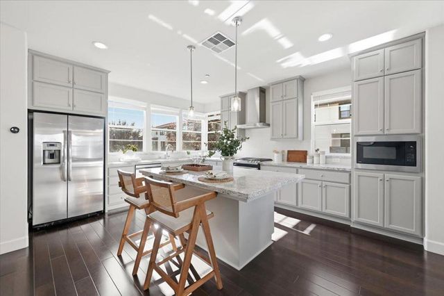 37523 Silverstreak Terrace, Fremont, CA 94536