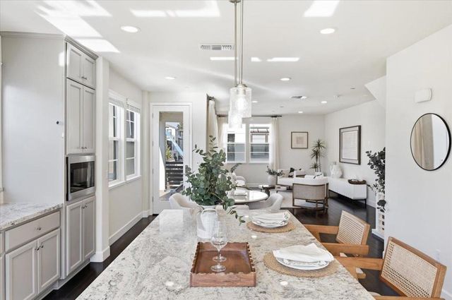 37523 Silverstreak Terrace, Fremont, CA 94536