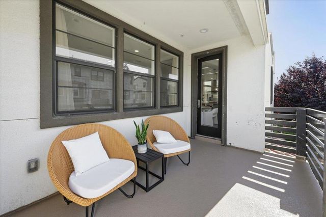 37523 Silverstreak Terrace, Fremont, CA 94536