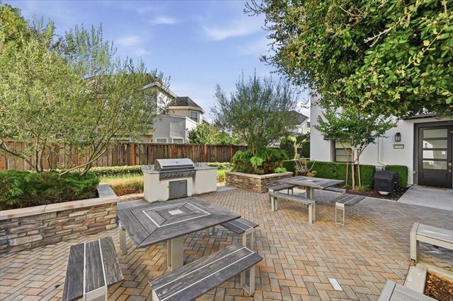 37523 Silverstreak Terrace, Fremont, CA 94536