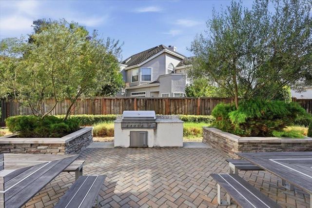 37523 Silverstreak Terrace, Fremont, CA 94536