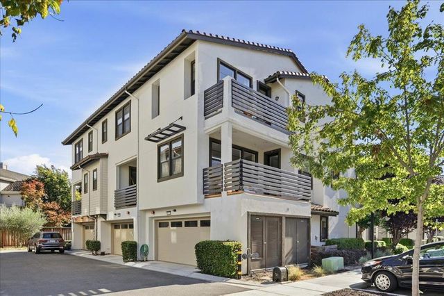 37523 Silverstreak Terrace, Fremont, CA 94536