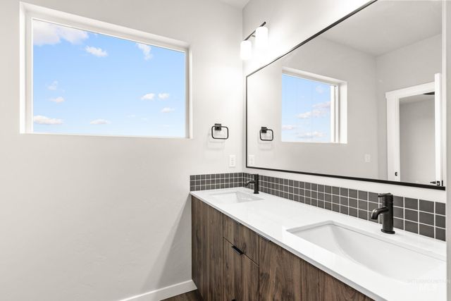 6741 S Harvest Cove Ave, Boise, ID 83709