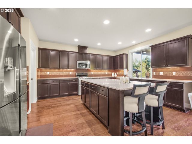 8034 Sw 195TH Ave, Beaverton, OR 97007