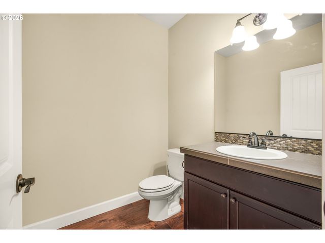 8034 Sw 195TH Ave, Beaverton, OR 97007