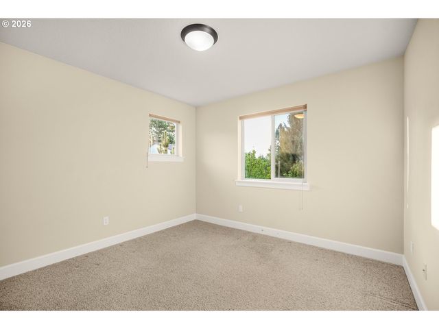 8034 Sw 195TH Ave, Beaverton, OR 97007