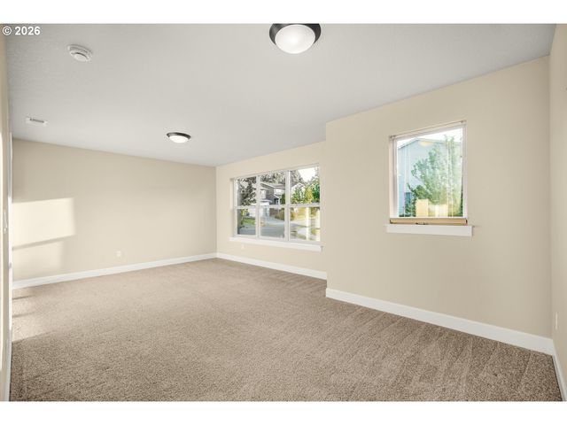 8034 Sw 195TH Ave, Beaverton, OR 97007