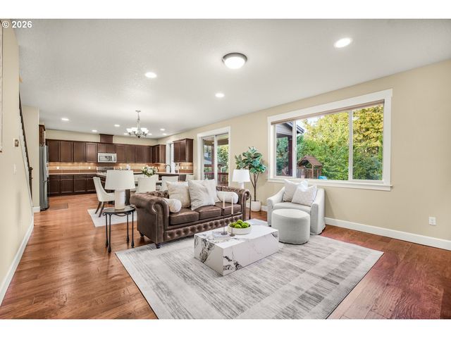 8034 Sw 195TH Ave, Beaverton, OR 97007