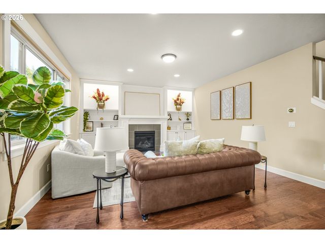 8034 Sw 195TH Ave, Beaverton, OR 97007
